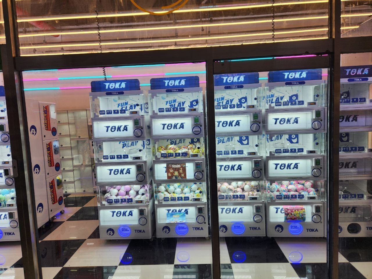 Toka 장비 매장 전면